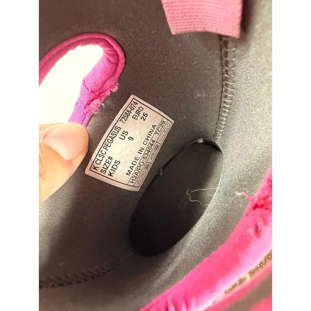BOGS Classic Pegasus Waterproof Insulated Boots Unicorn Pink Kids Size 9